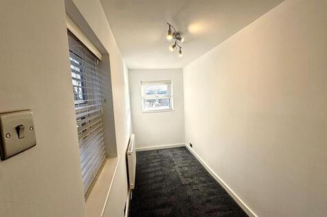 WhatsApp Image 2025-11-20 at 09.38.19_2b22b1ae.jpg