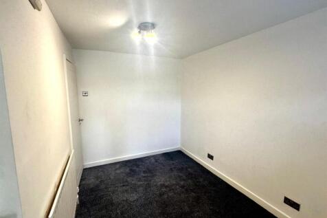 WhatsApp Image 2025-11-20 at 09.38.19_85a992ad.jpg