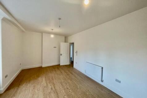 Kitchen and diner 1.jpg