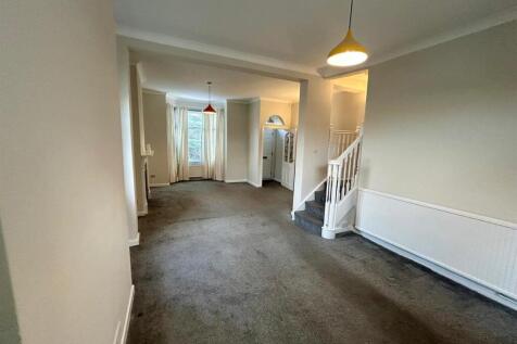 WhatsApp Image 2025-11-26 at 12.31.05_223d2a08.jpg