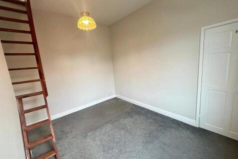 WhatsApp Image 2025-11-26 at 12.31.05_40149203.jpg