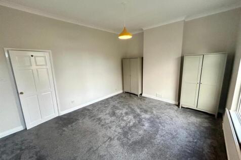 WhatsApp Image 2025-11-26 at 12.31.06_05a40354.jpg