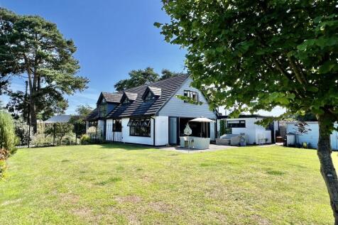 4 bedroom Detached for sale