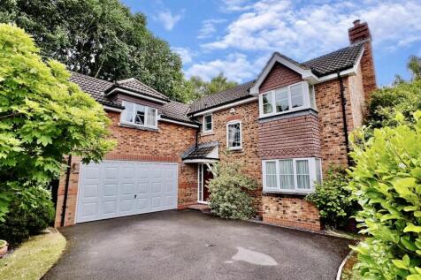 5 bedroom Detached for sale