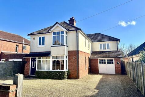 4 bedroom Detached for sale