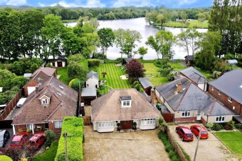 4 bedroom Chalet for sale