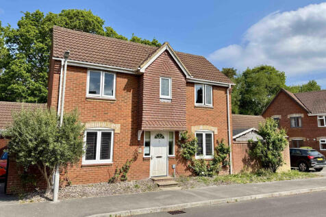 4 bedroom Detached for sale