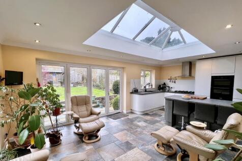 4 bedroom Detached for sale