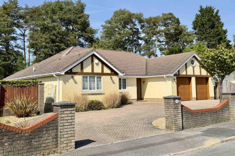 4 Bedroom Detached Bungalow