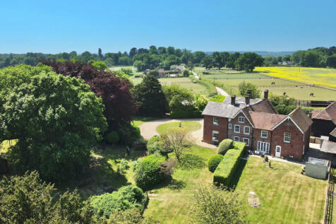 6 bedroom country home