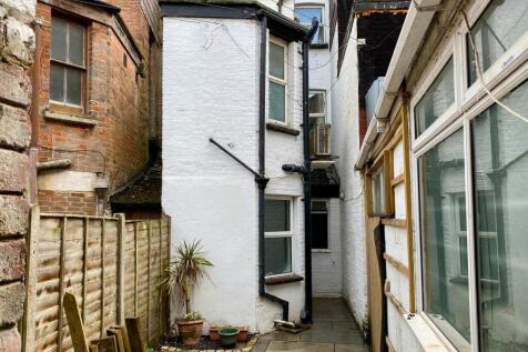 2 bedroom two storey maisonette