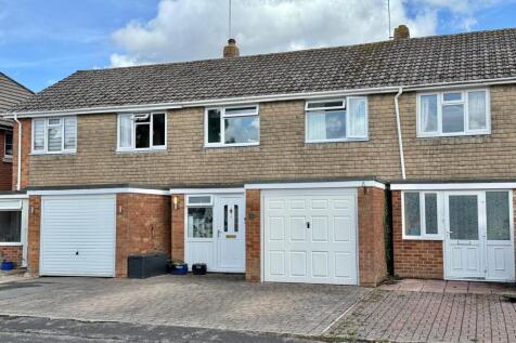 3 bedroom terraced house