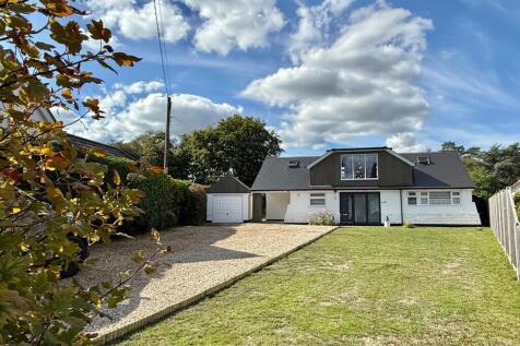 4/5 bedroom chalet house