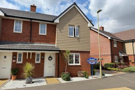 3 bed semi detached house