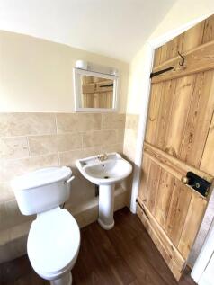 Jack&#39;n&#39;jill Bathroom