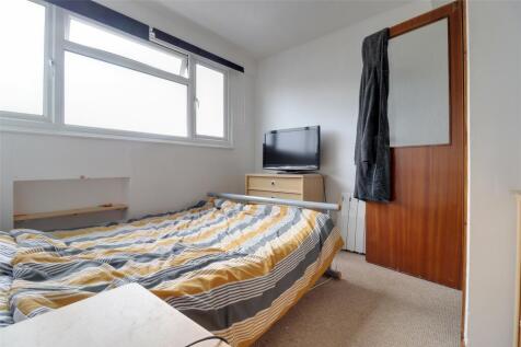 Flat 4, Bedroom