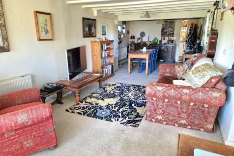 Sitting/Dining Room