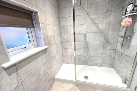 Family Shower Room