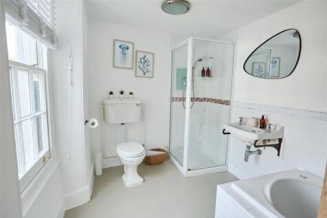 2nd Floor Bathroom