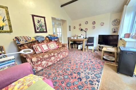 Sitting Room/Bed 3