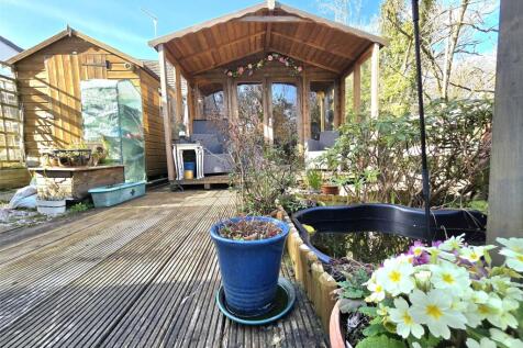 Decking/Summerhouse
