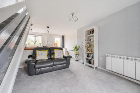 1374332-12-690336...