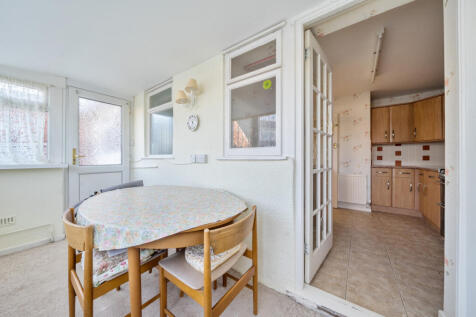 1383183-5-69203a9...