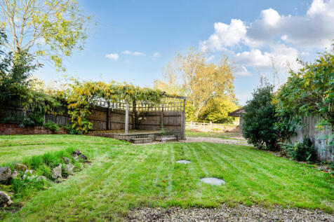 1370632-21-68ffa5...