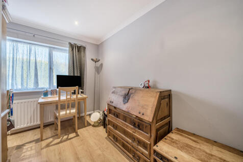 1361893-7-68dc022...