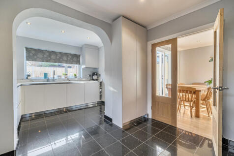 1361893-10-68dc02...