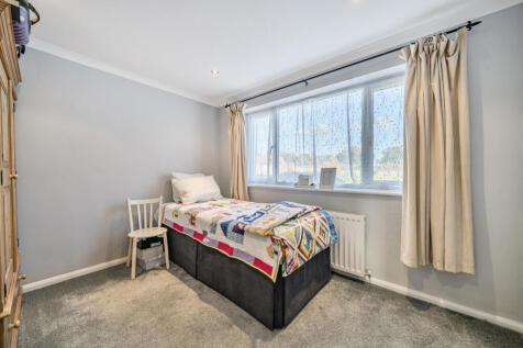 1361893-4-68dc021...