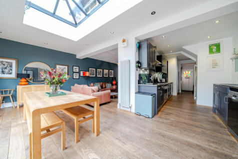 1362101-10-68de64...