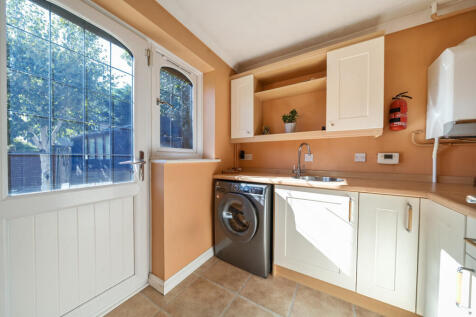 1363059-11-68e3e1...