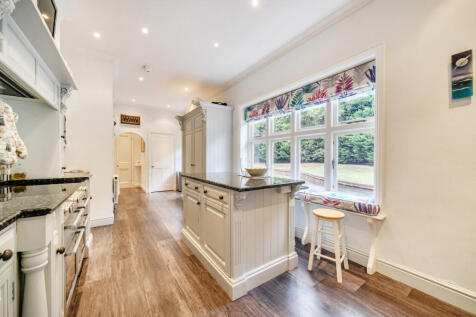 1365262-1-68ed0dc...