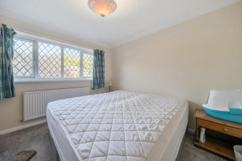 1370979-1-68fb96a...