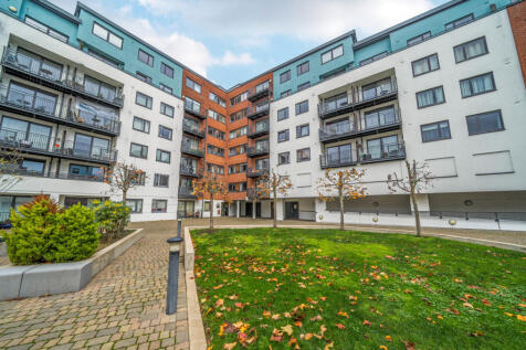 1380862-10-69135f...