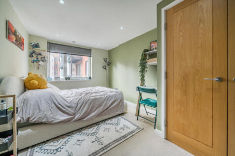 1380862-11-69135f...