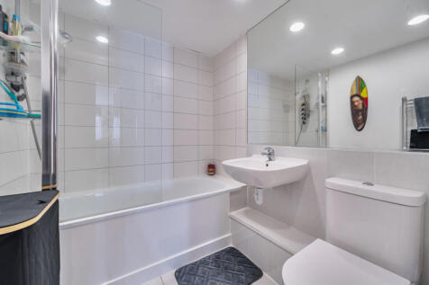 1380862-3-69135e6...