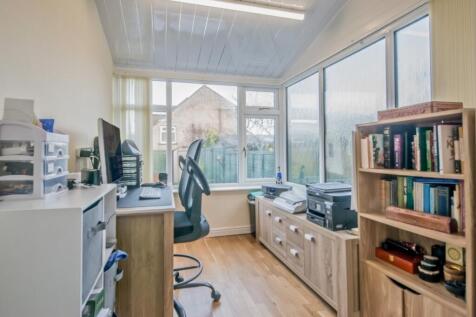 Office/ Sunroom