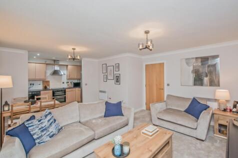 Living Room/Kitchen