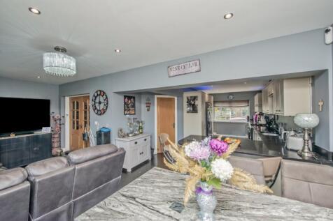 Family Room/Dining