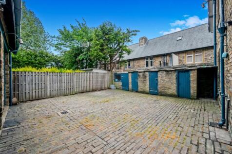 Courttyard
