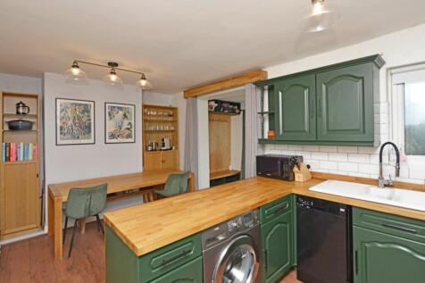 Kitchen / Dinner