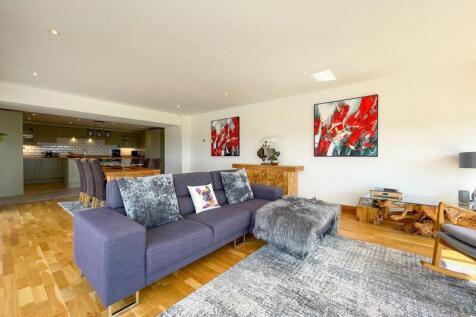 Dining/Family Room
