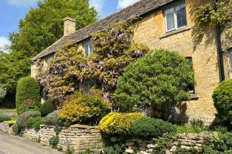 WISTERIA BANK HSE.jpg