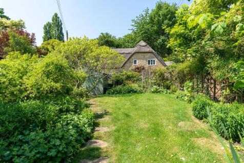 Spring Cottage-22 resized.jpg