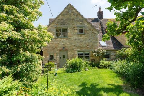 Spring Cottage-23.jpg