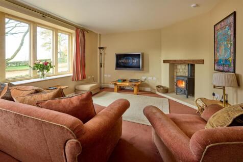 Tv Room .jpg
