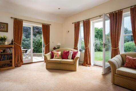19 - August House - WR12 7HX - Full.jpg