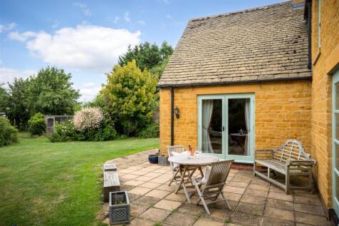 24 - August House - WR12 7HX - Full.jpg